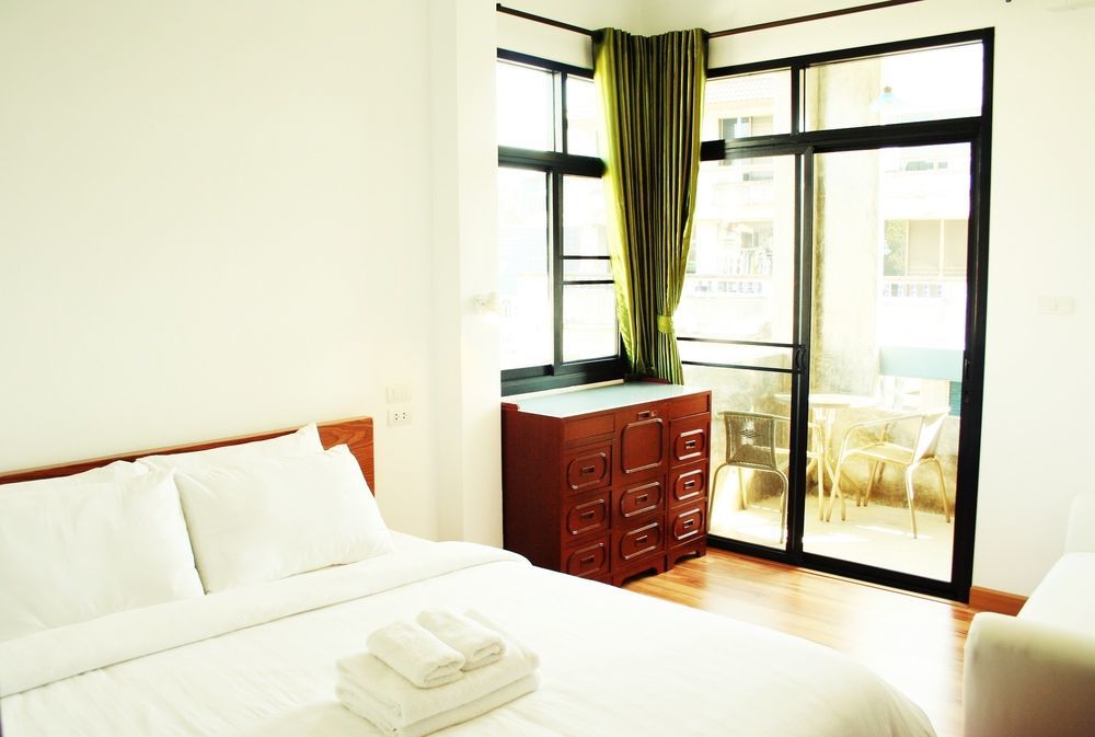 Plern Plern Bed And Bike Otel Chiang Mai Dış mekan fotoğraf
