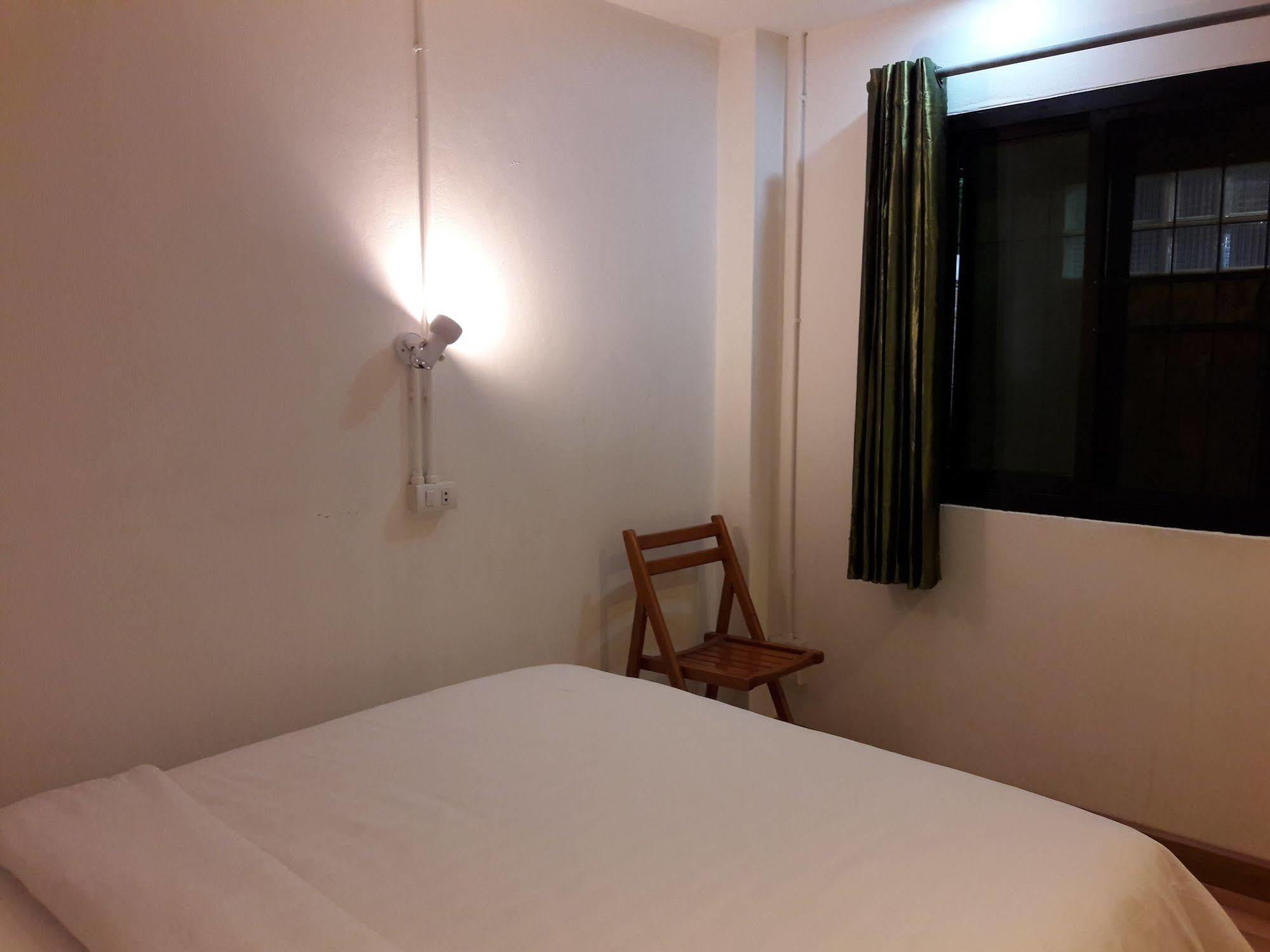 Plern Plern Bed And Bike Otel Chiang Mai Dış mekan fotoğraf
